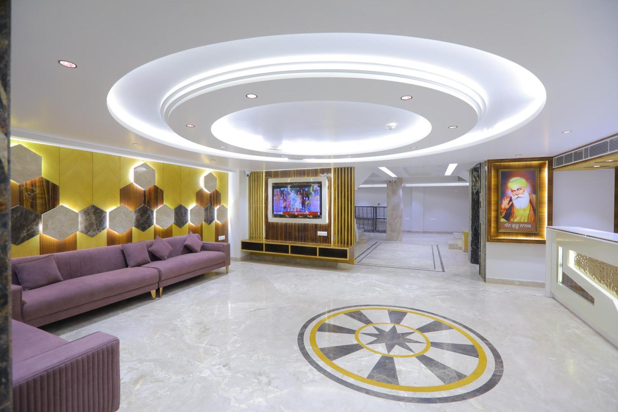 Hotel Glitz - Walk In From New Delhi Railway Station Экстерьер фото