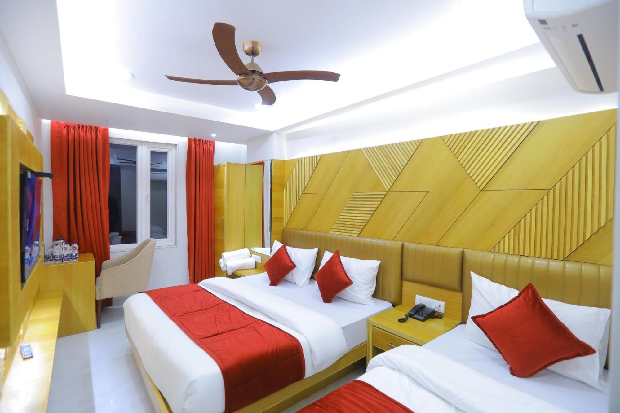 Hotel Glitz - Walk In From New Delhi Railway Station Экстерьер фото