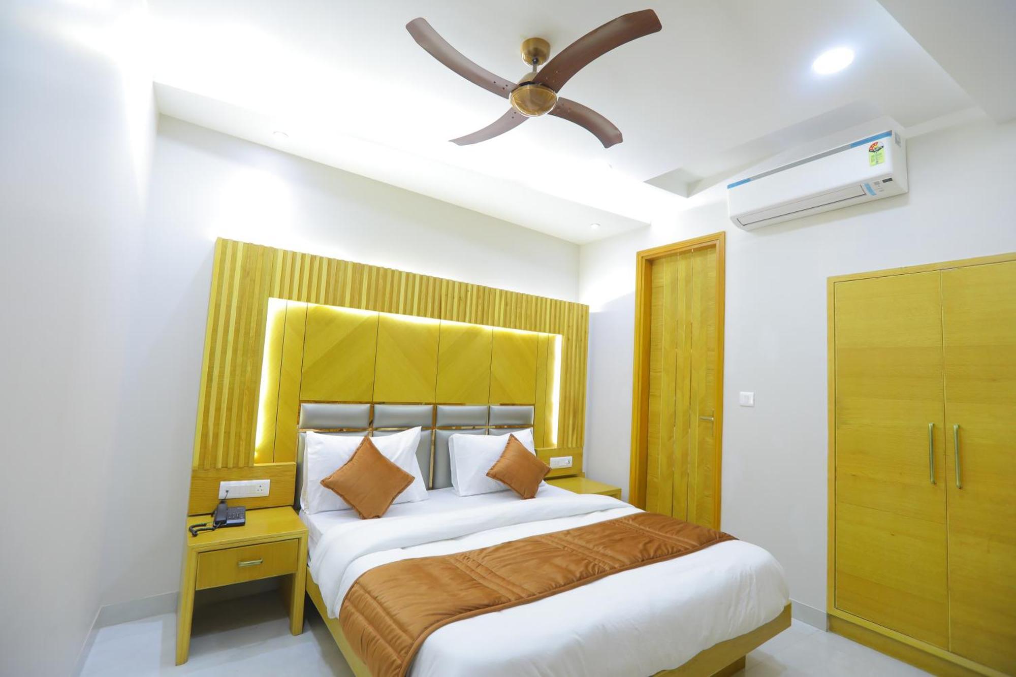 Hotel Glitz - Walk In From New Delhi Railway Station Экстерьер фото